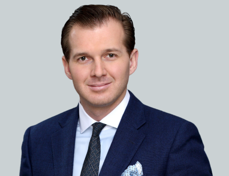 Jakub stanislav cbre half